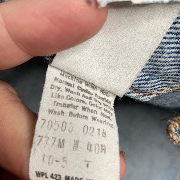 Vintage Levi’s Studded Jean Jacket size L - Picture 5 of 7